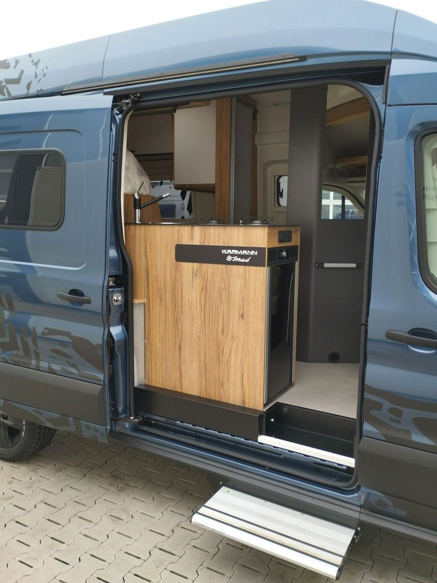 Fahrzeugabbildung Karmann Dexter 4x4 DE 570 AW Klima, RFK, El. Trittstufe