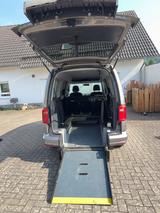 Volkswagen Caddy Maxi mit API Flex Rampe behindertengerecht - Volkswagen Caddy Maxi: Von Privat
