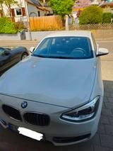 BMW weißer 1er BMW 118i - BMW aus 2012: 1er