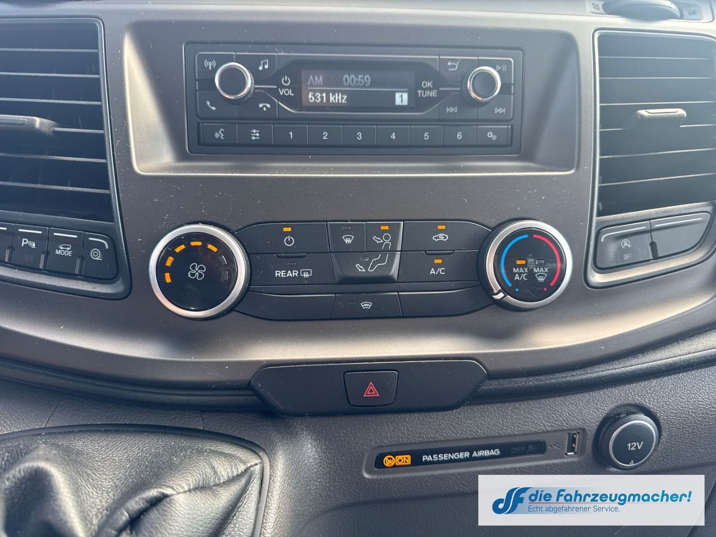 Fahrzeugabbildung Ford Transit Kombi 350 L3 Trend LIFT* Temp Tel.-Vorb.