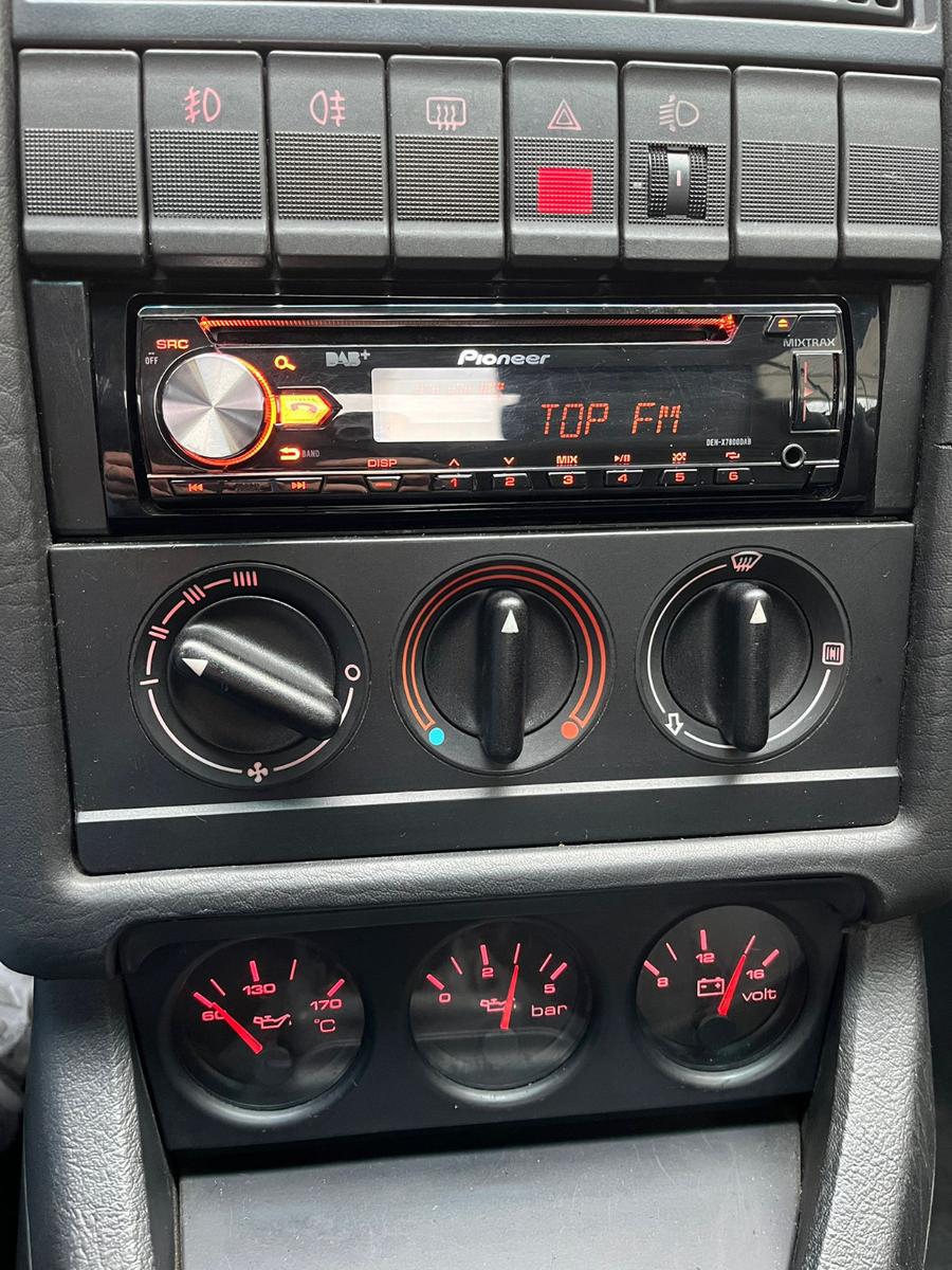 Audi Cabrio 2.0 E 