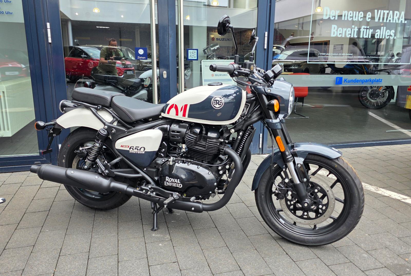 Royal Enfield Shotgun 650