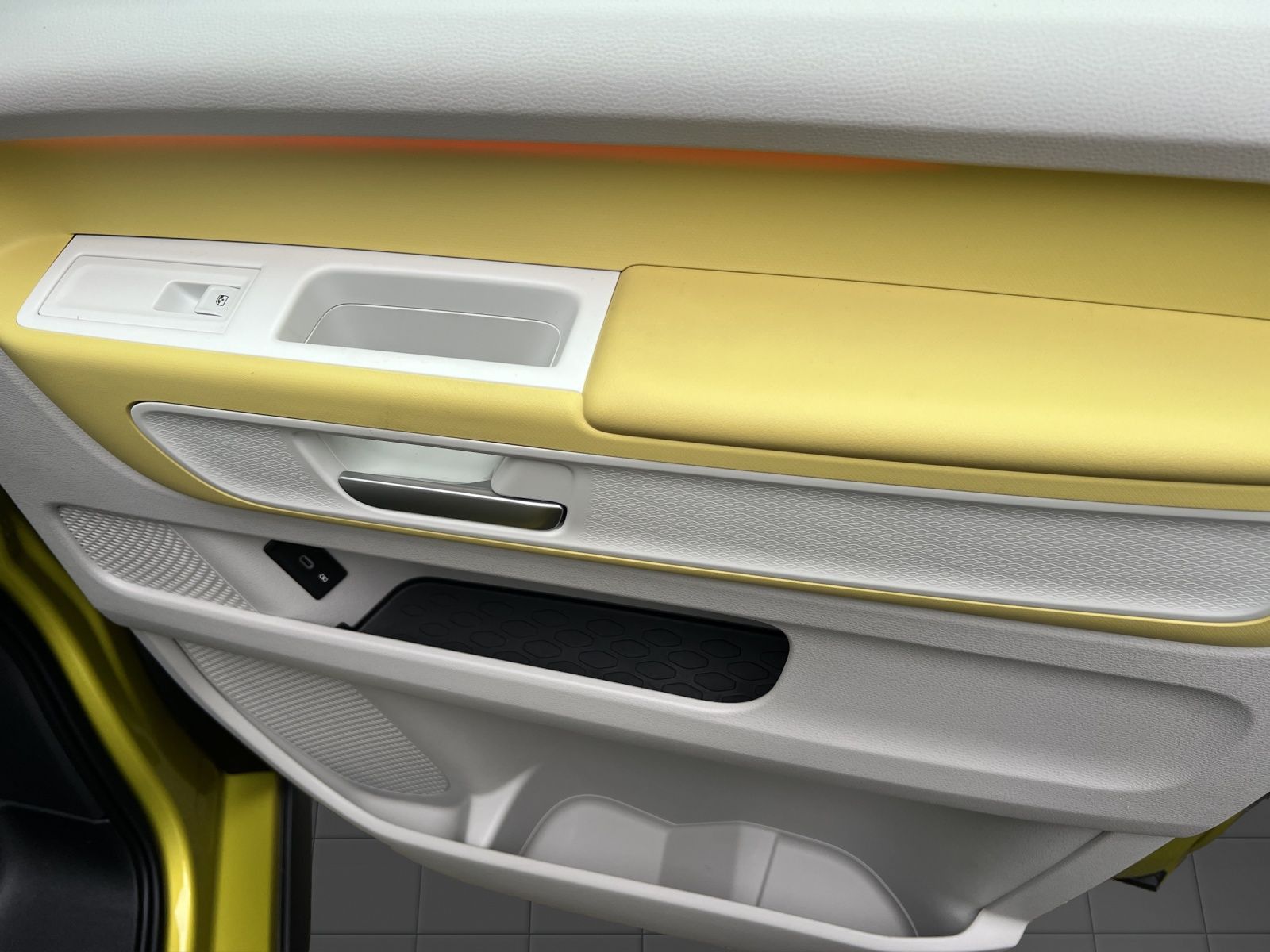 ID.Buzz Pro 150 kW (204 PS) Heckantrieb 1-Gang-A