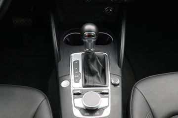 Fahrzeugabbildung Audi A3 Lim. 35 TFSI design Navi XenonSound
