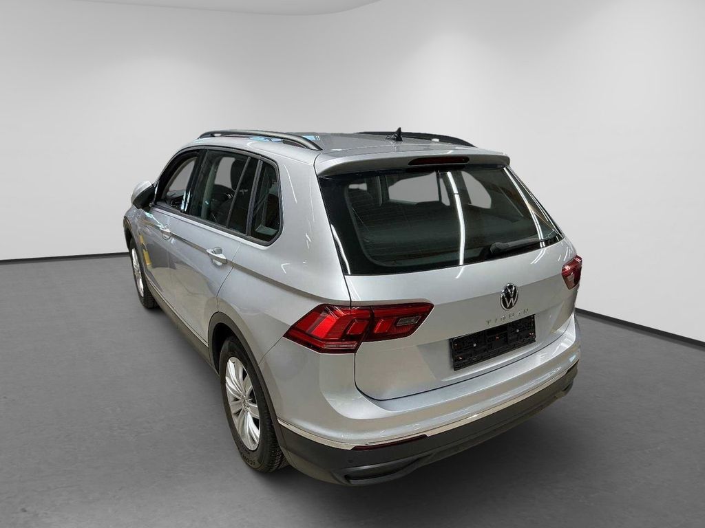 Volkswagen Tiguan — fotografia 2