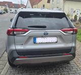 Toyota RAV4 , 2.5 VVT-i Hybrid, Team D 4x2 - Toyota RAV 4 mit Hybrid-Antrieb: Silber