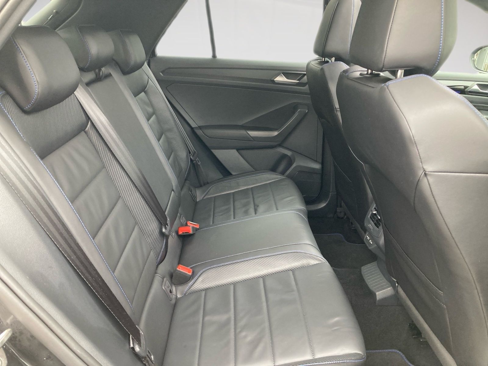 Volkswagen T-Roc - Bild 11