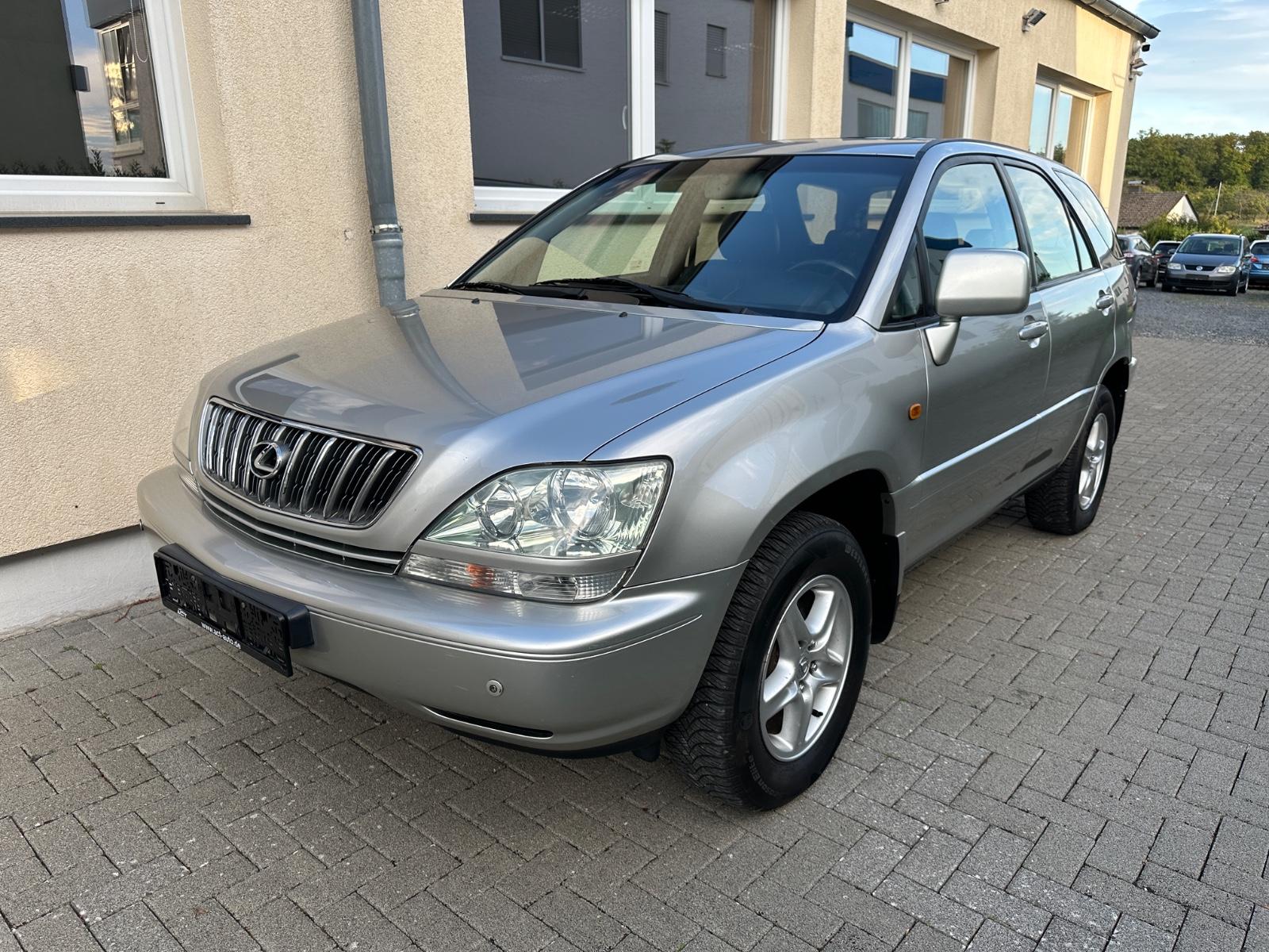 Lexus RX 300 3.0 201ch 4x4 - 2 ème main - Attelage - CT neuf - Toit ouvrant - Régulateur