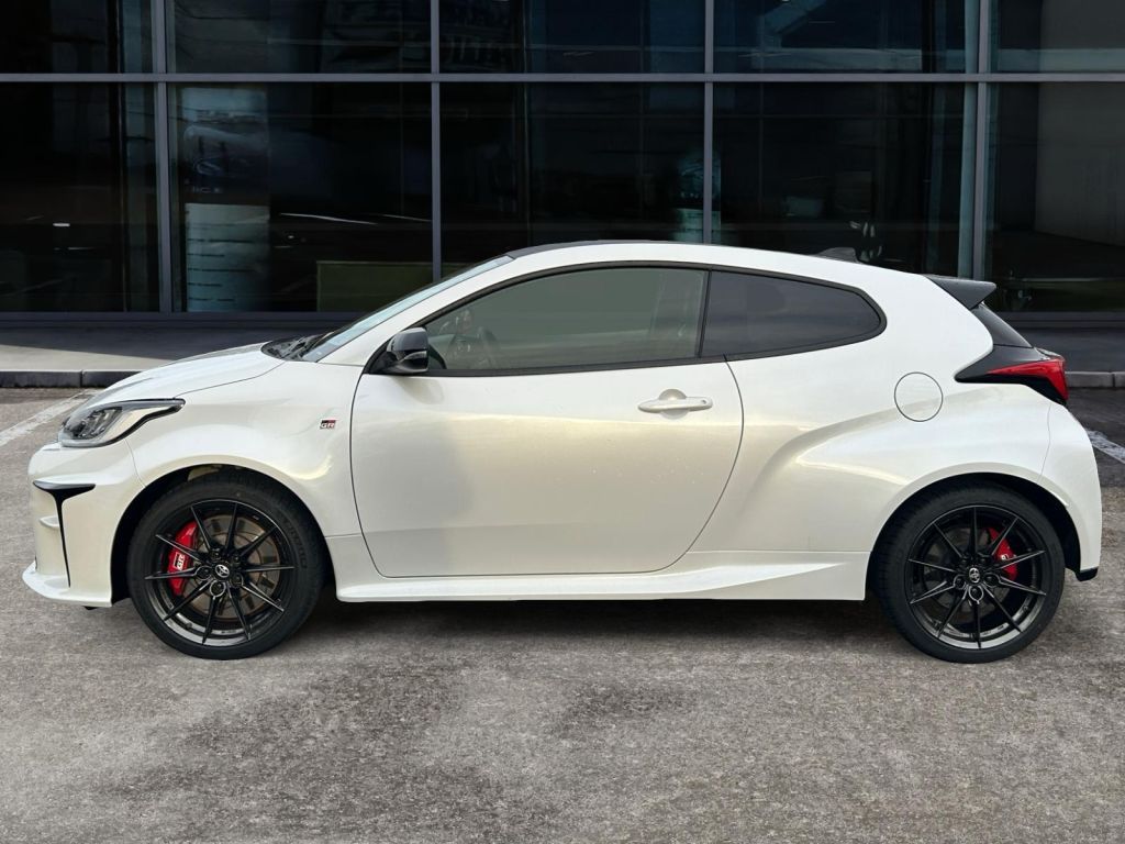 Fahrzeugabbildung Toyota GR Yaris mit High-Performance-Paket