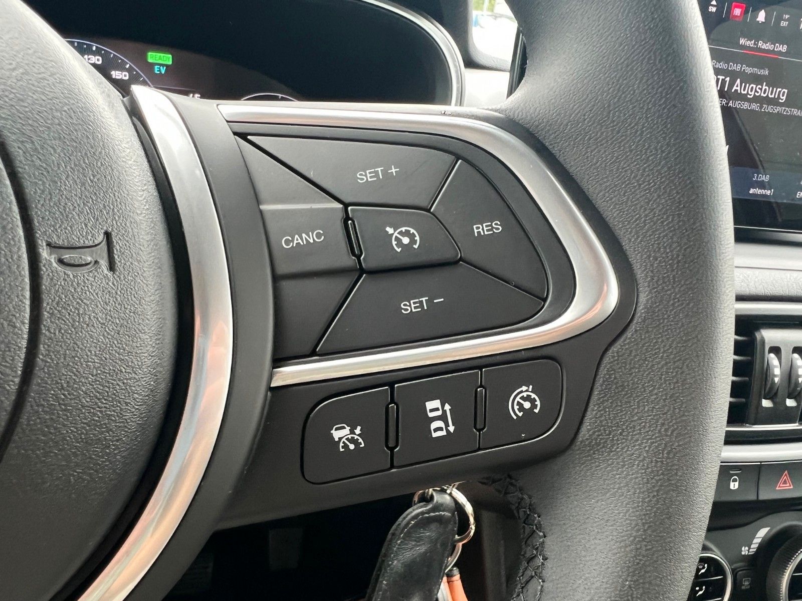Fahrzeugabbildung Fiat Tipo Cross