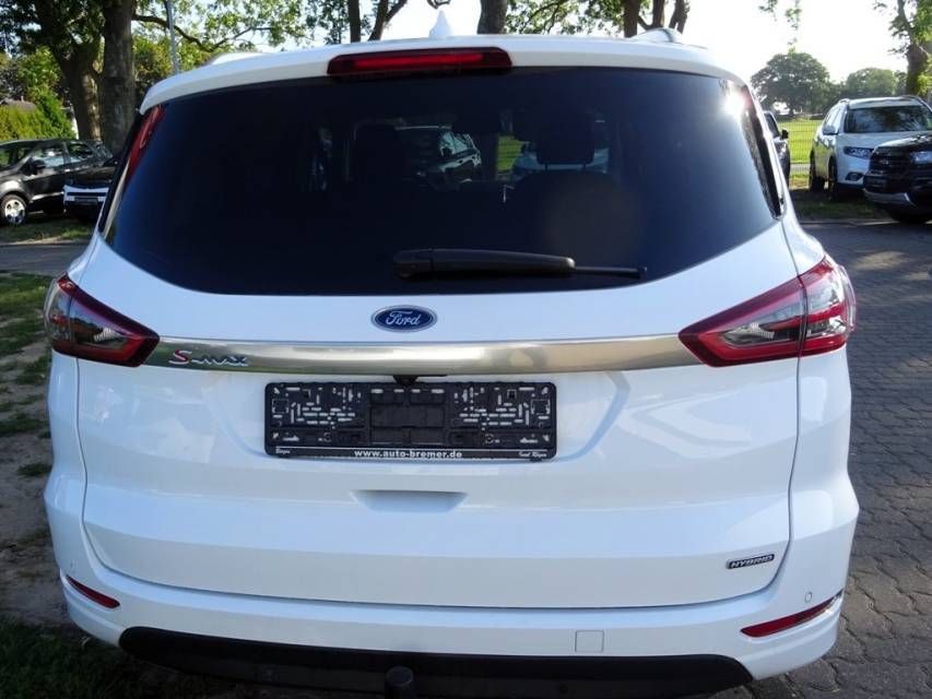 Fahrzeugabbildung Ford S-MAX 2.5 Duratek (FHEV) Hybrid Titanium AHK