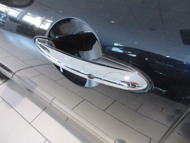 Fahrzeugabbildung MINI Mini Cooper Classic Trim LED/NAVI/SHZ/PANO/LEDER