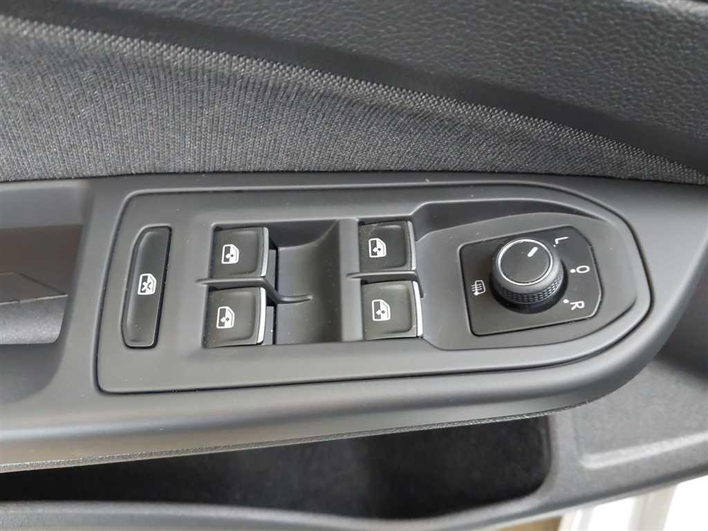 Volkswagen Golf Variant Life 1.0 TSI Winterpaket, миниатюра 13