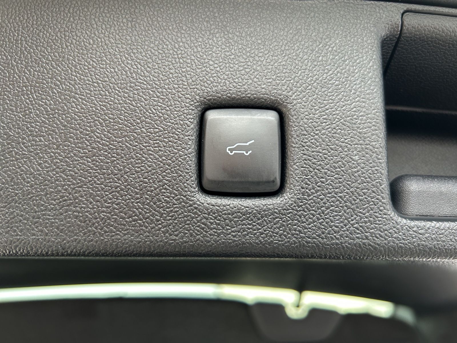 Fahrzeugabbildung Ford Kuga 2.5 Duratec Plug-in-Hybrid Vignale/AHK/B&O/