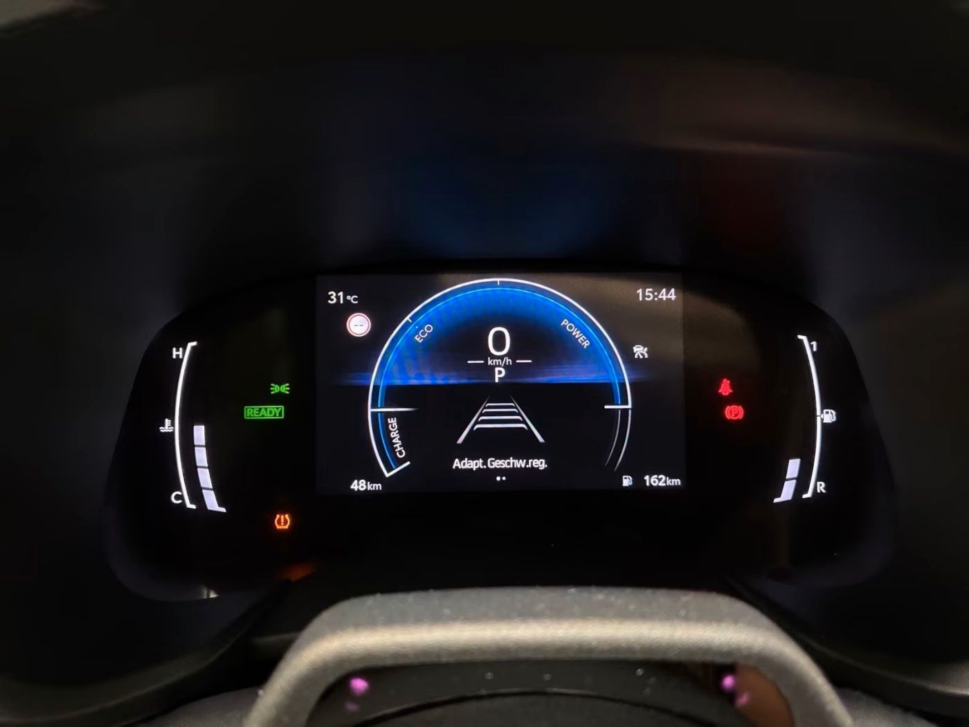 Fahrzeugabbildung Toyota Aygo X Hybrid Lounge Canvas-Premium-Faltdach JBL