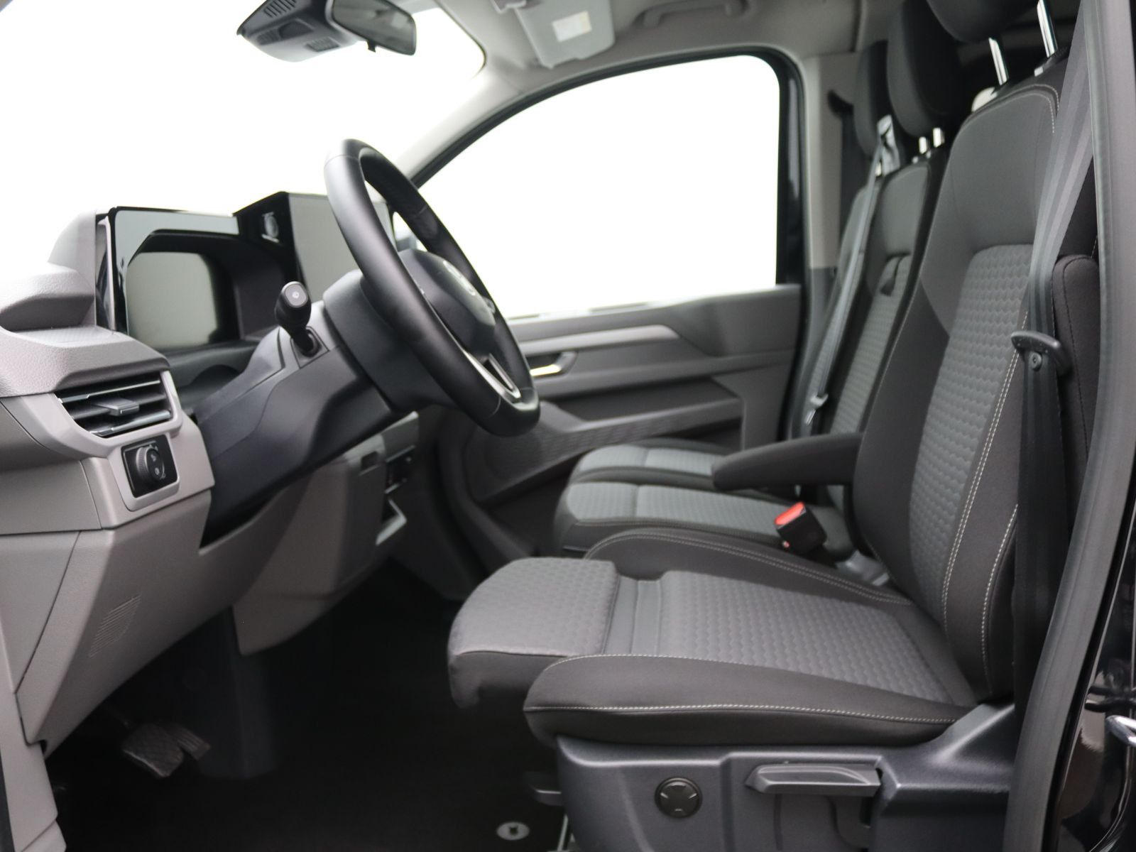 Volkswagen T7 Caravelle - Bild 13