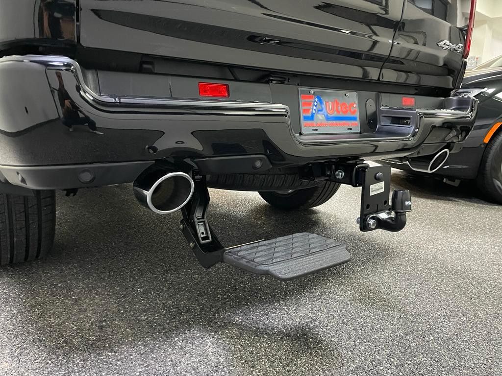 Fahrzeugabbildung Dodge RAM LONGHORN RAMBOX-TAILGATE-ETORQUE-HUD-ACC