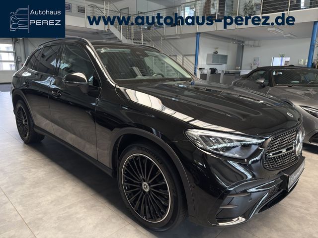 MERCEDES-BENZ GLC 300 4M AMG DISTR-AHK-PANO-NIGHT-360°-20" !