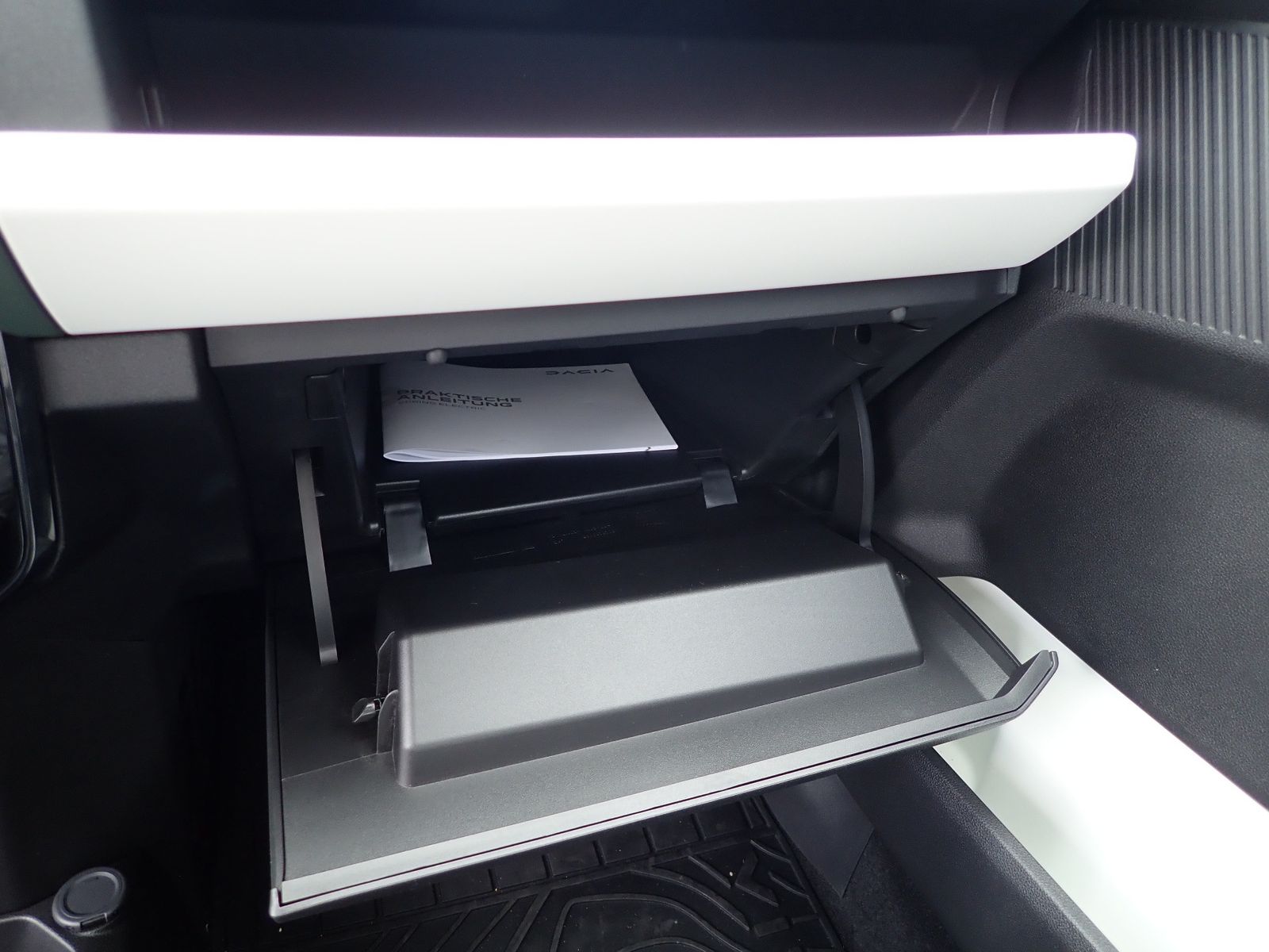 Fahrzeugabbildung Dacia Spring ELECTRIC 65 EXTREME , NAVI,AC,EPH,KAMERA