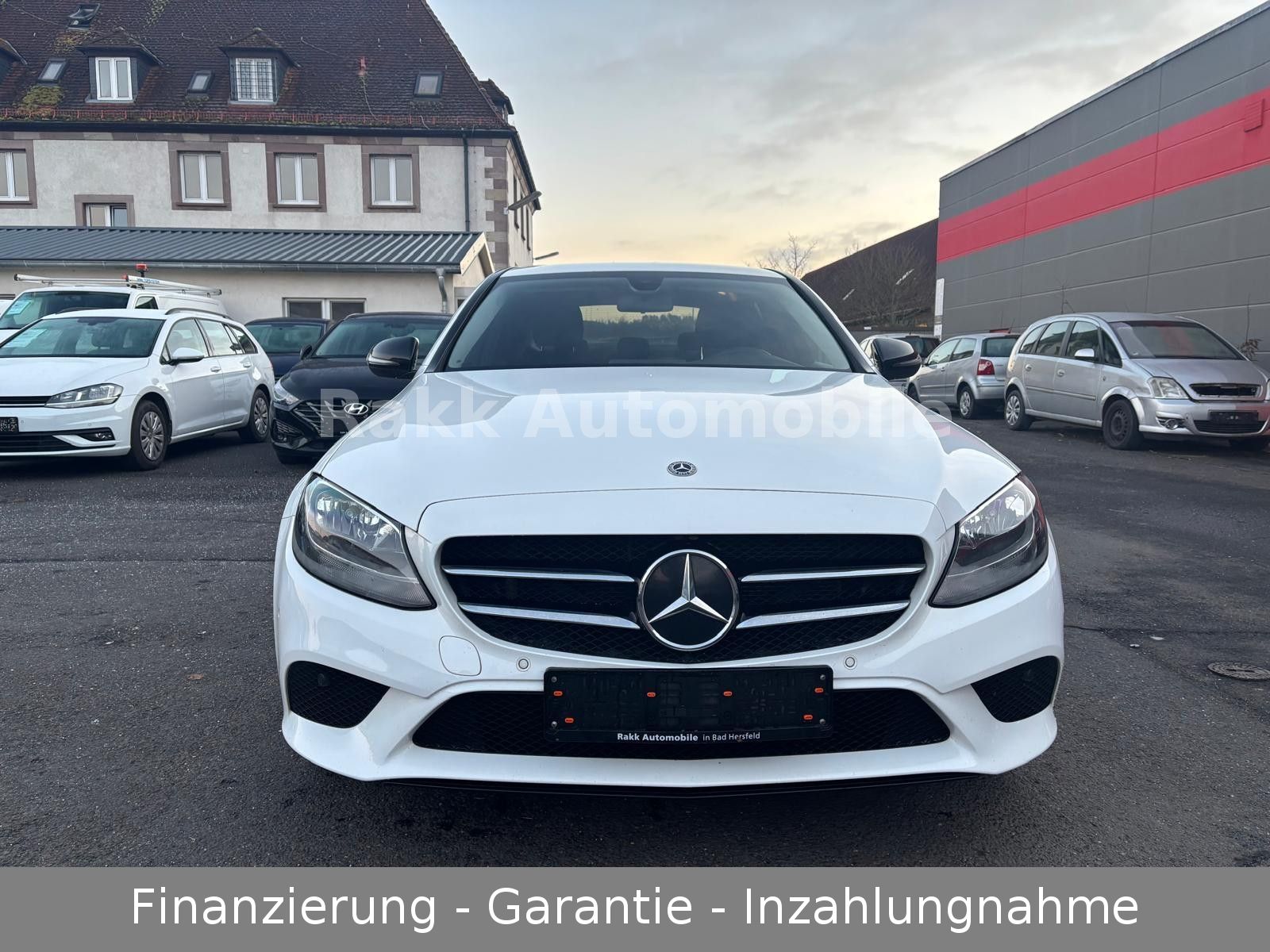 Fahrzeugabbildung Mercedes-Benz C 180 d Limo 9G-TR. Avantgarde Night-APPS-PDC-