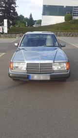 Mercedes-Benz Mercedes Benz E 200 - gebrauchte Mercedes-Benz E 200 aus dem Jahr 1990
