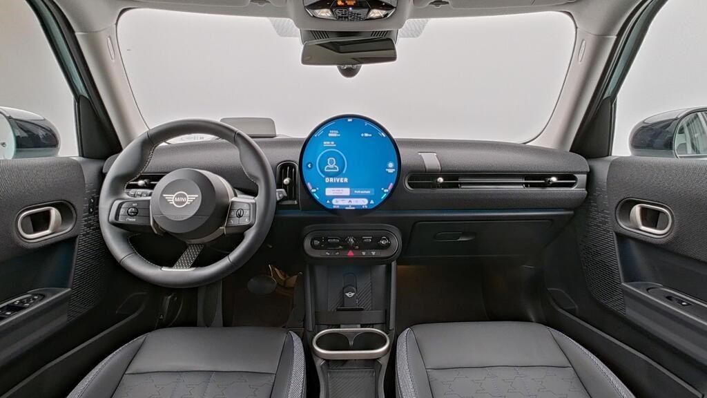 Fahrzeugabbildung MINI Cooper S 5-Türer, Head-Up, Panorama Dach, Sitzhe