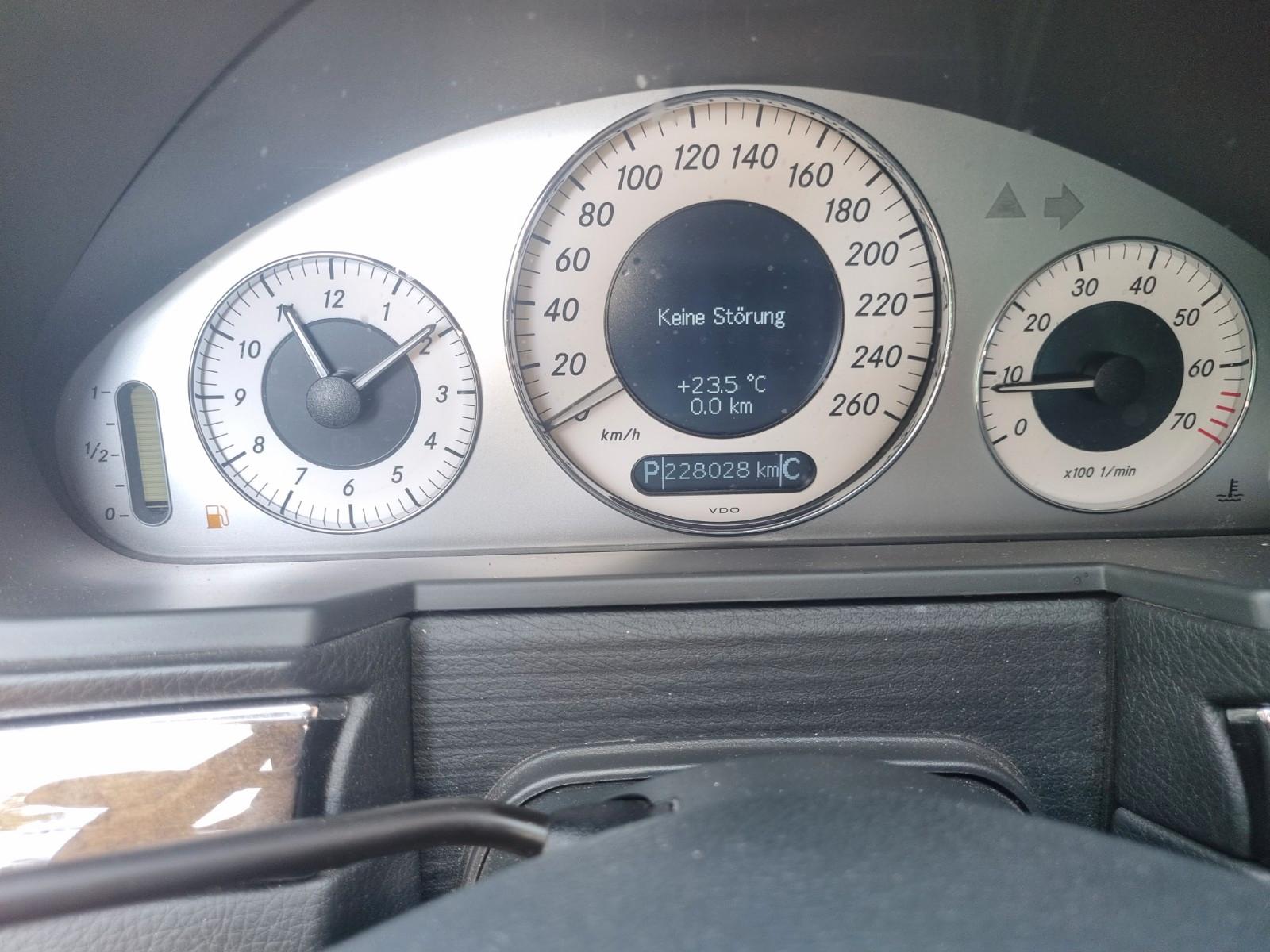 Mercedes-Benz 350 2004 — photo 7