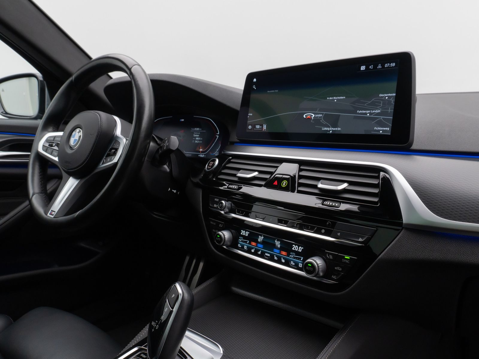 Fahrzeugabbildung BMW 540d xD M SportPro Panoram Kamera Laser HUD HiFi