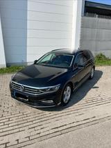 Volkswagen Elegance R-Line 1.5 TSI DSG AHK/LED/ACC/RFK - VW Passat Variant von privat