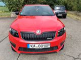 Skoda Octavia 2.0 TSI RS 230 Combi RS - Skoda Octavia: Rot, RS