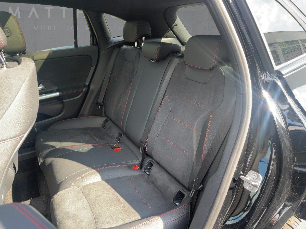 Fahrzeugabbildung Mercedes-Benz GLA 200 d AMG/Night/Pano/Kamera/AHK