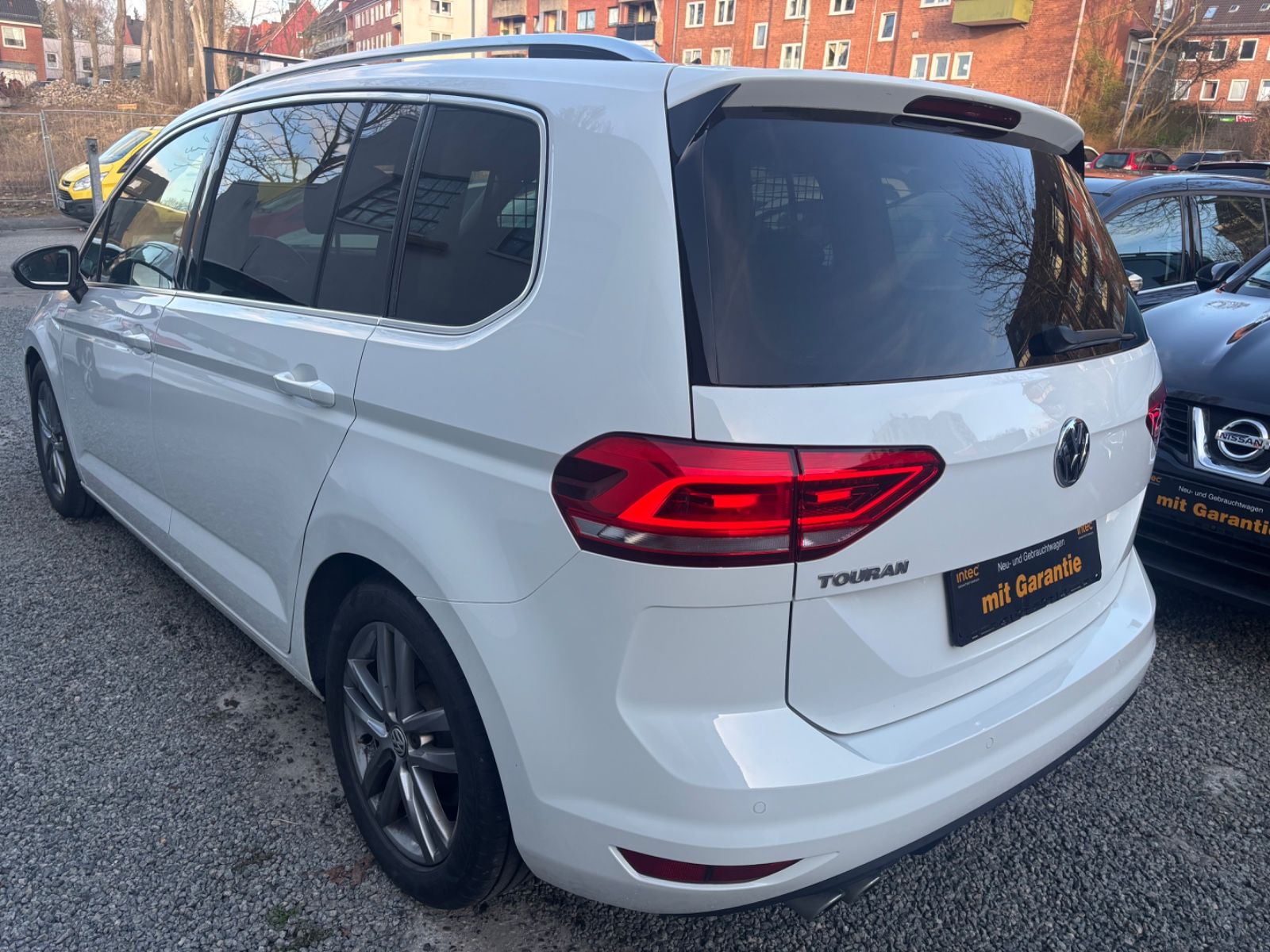 Touran Highline 2.0 TDI SCR*LED*ACC*DSG7*1.HD*S.