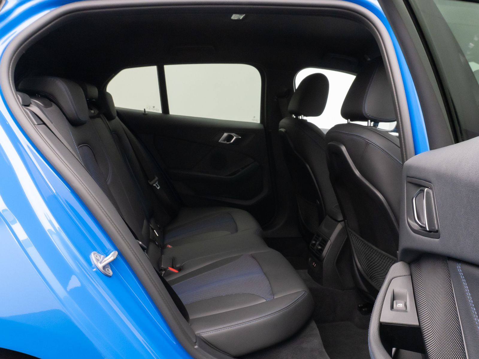 Fahrzeugabbildung BMW 118i M Sport Kamera DAB Geschwindigkeitsreg LED