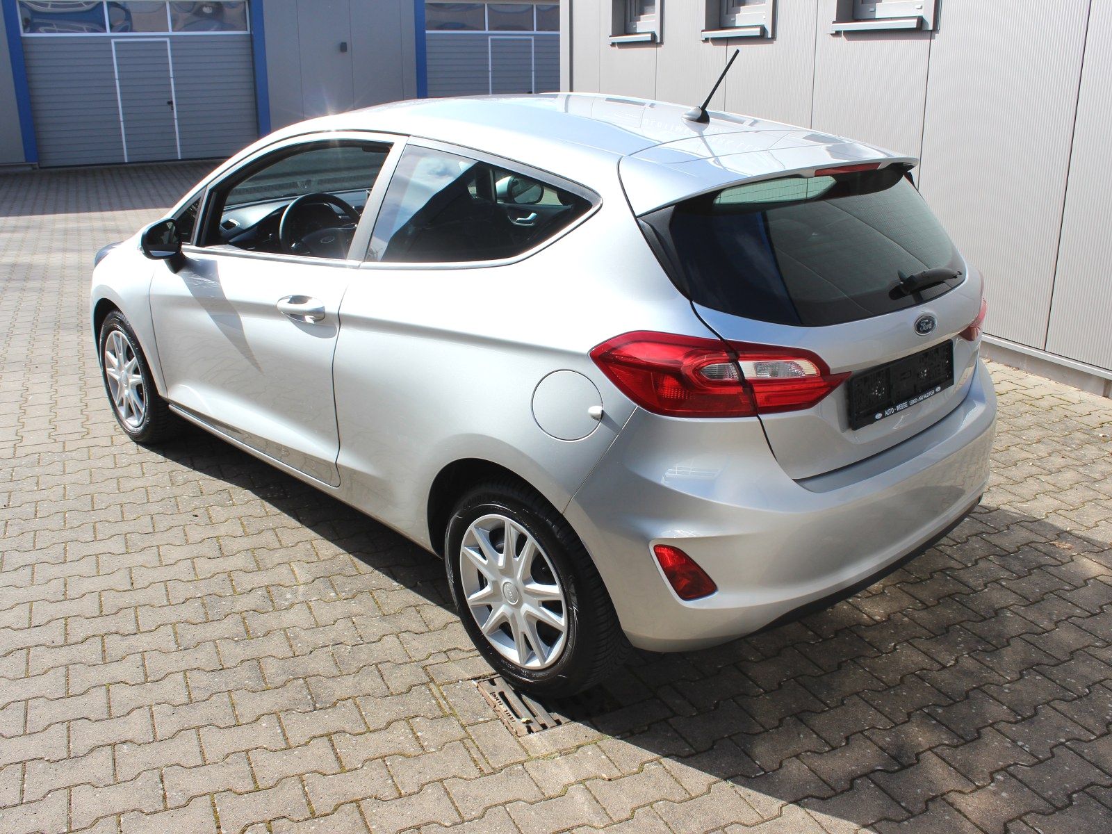 Fahrzeugabbildung Ford Fiesta Trend 1,1