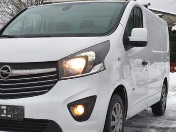 Opel Vivaro - 2