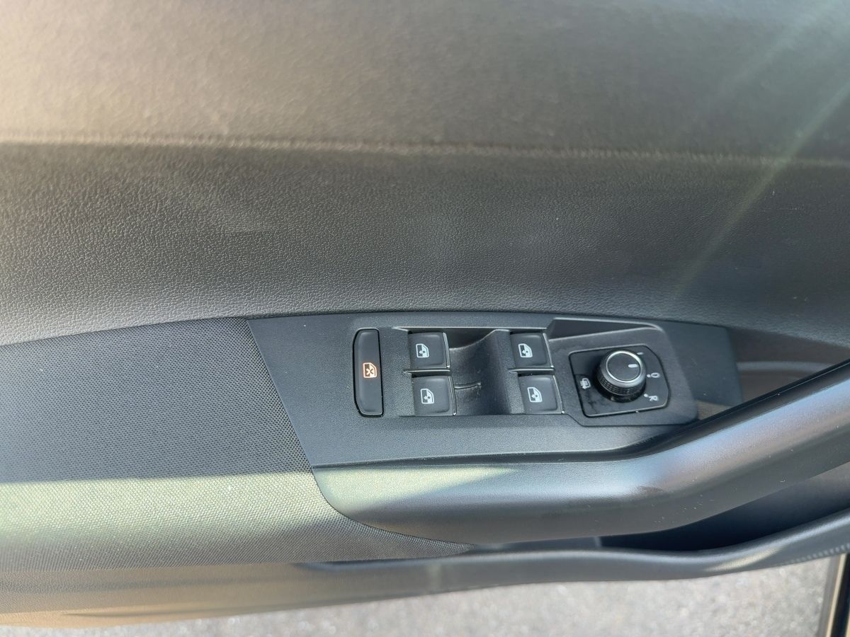 Fahrzeugabbildung Volkswagen Polo 1.0 TSi Highline DSG Climatronic Navi