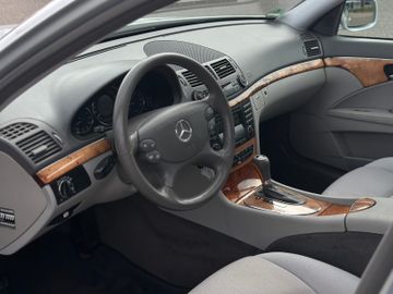 Mercedes E 280 - 10