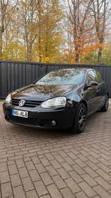 Volkswagen VW Golf V 1.9 TDI Automatik - Volkswagen Golf mit Diesel-Antrieb: Limousine, Automatik, 1.9