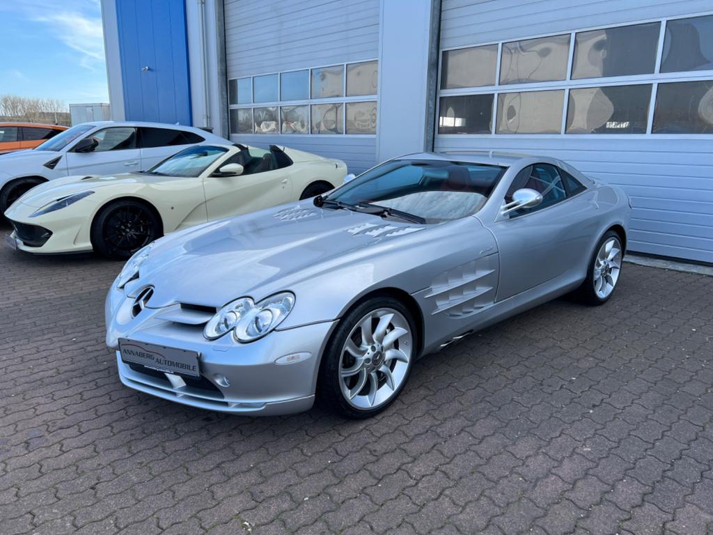 Mercedes-Benz SLR