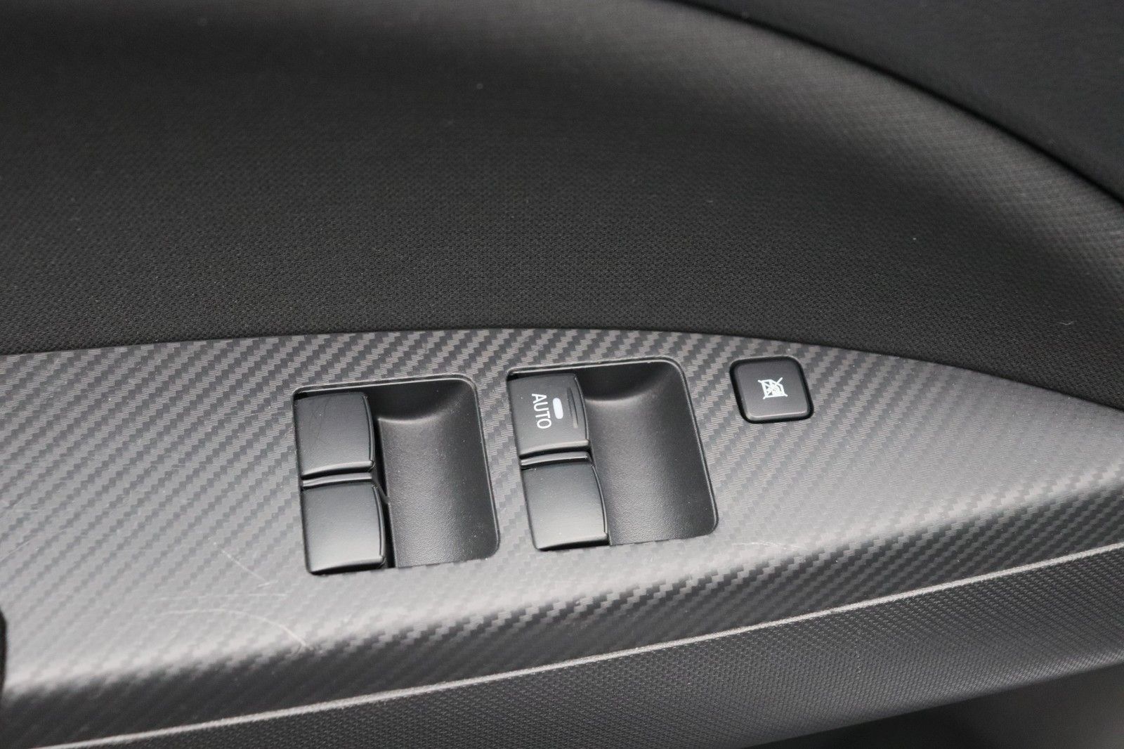 Fahrzeugabbildung Mitsubishi Space Star 1.2 Intro Edition+