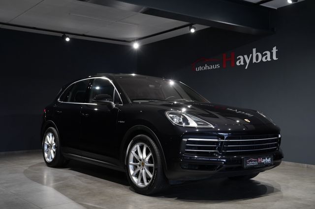 Porsche Cayenne E-Hybrid Chrono Pano Luft HAL HuD Bose