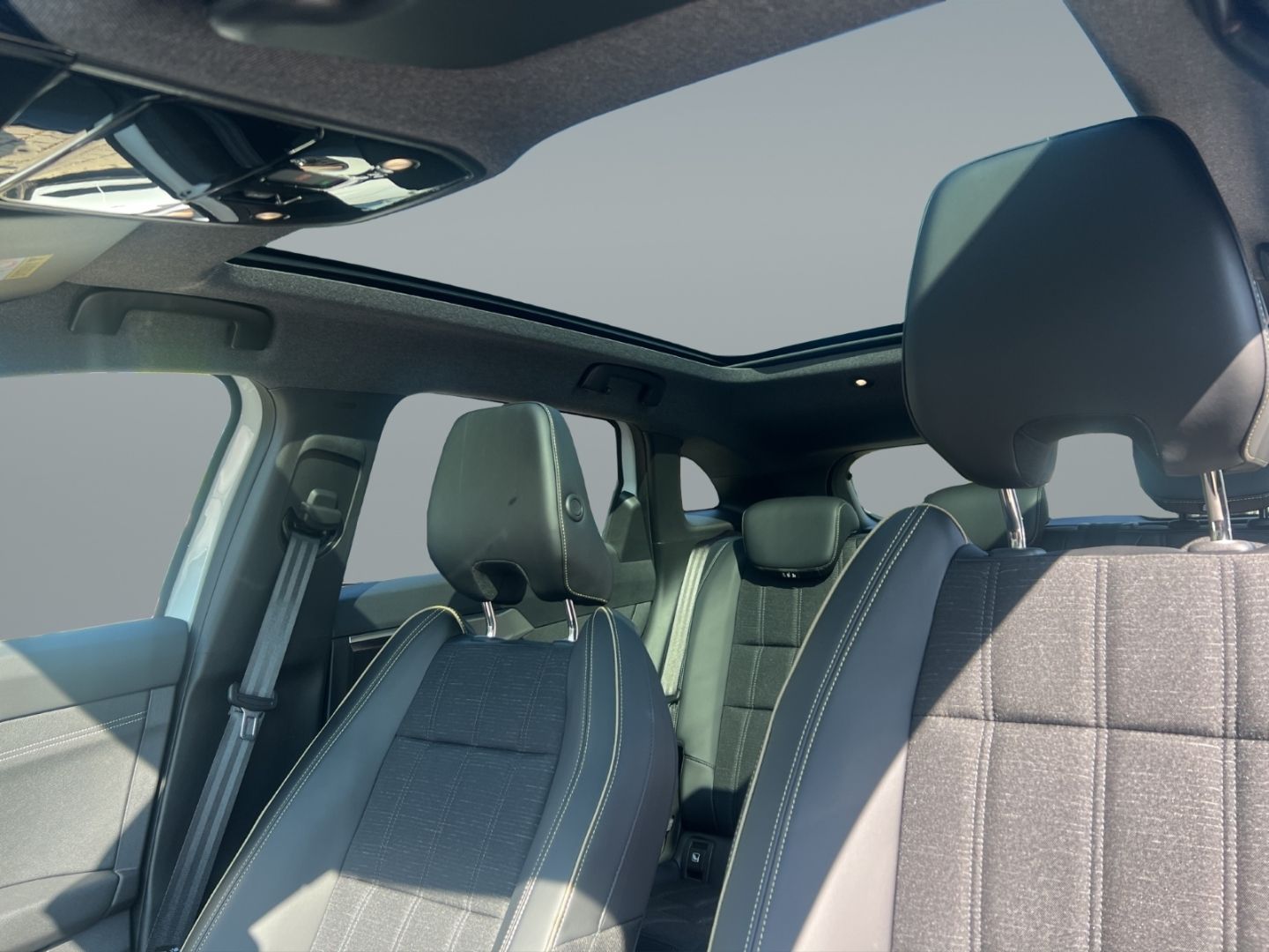 Fahrzeugabbildung Renault Austral Iconic 1.2 E-TECH Full Hybrid 200 EU6e H