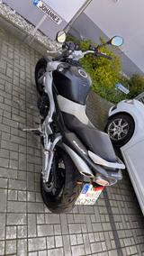 Suzuki GSR600