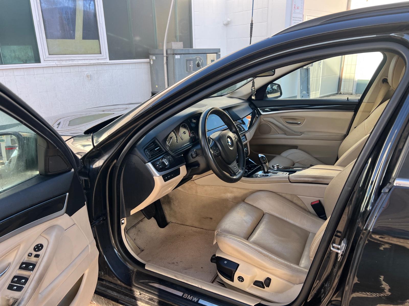 BMW 525 2011 — photo 13