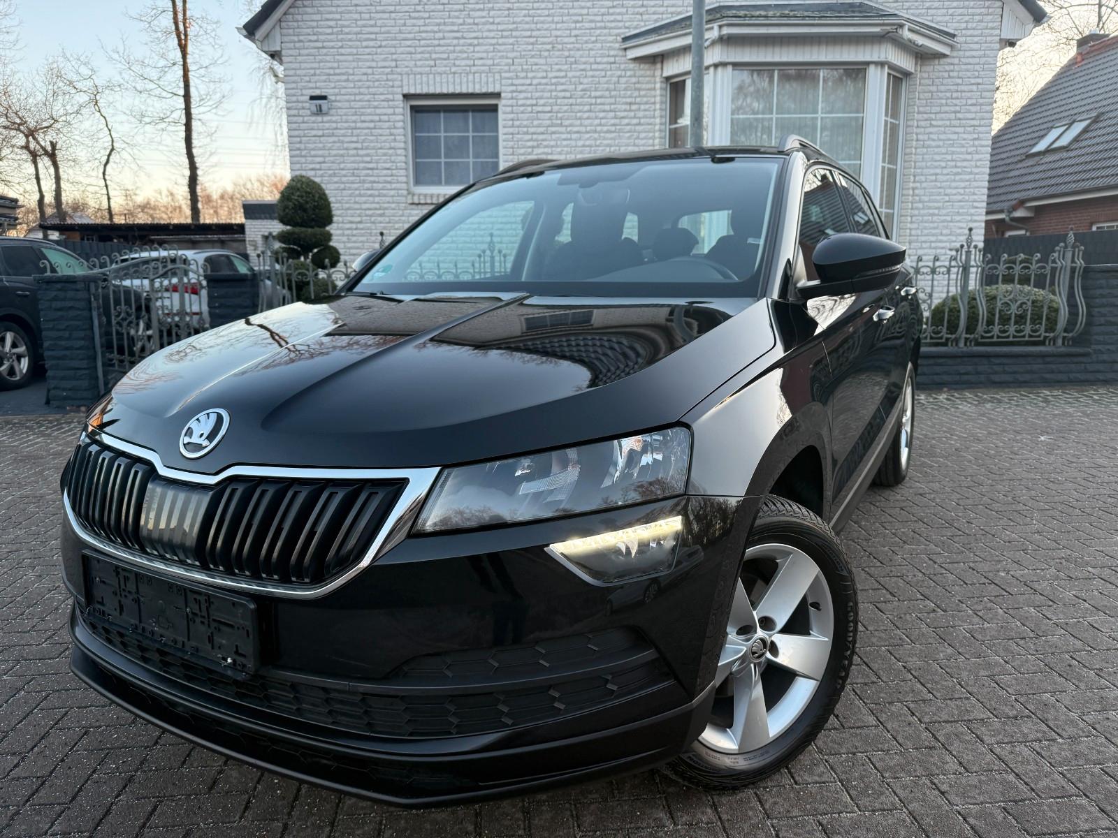 Skoda Karoq  1.6 TDI DSG SITZHEIZ PDC