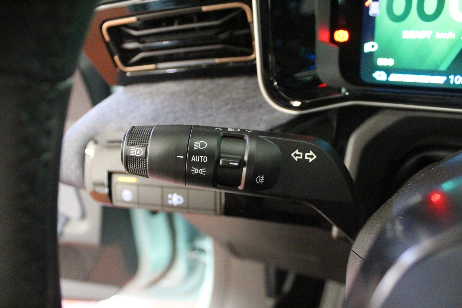 Fahrzeugabbildung Renault R 4 150 Comfort Range Techno*Winterpaket*
