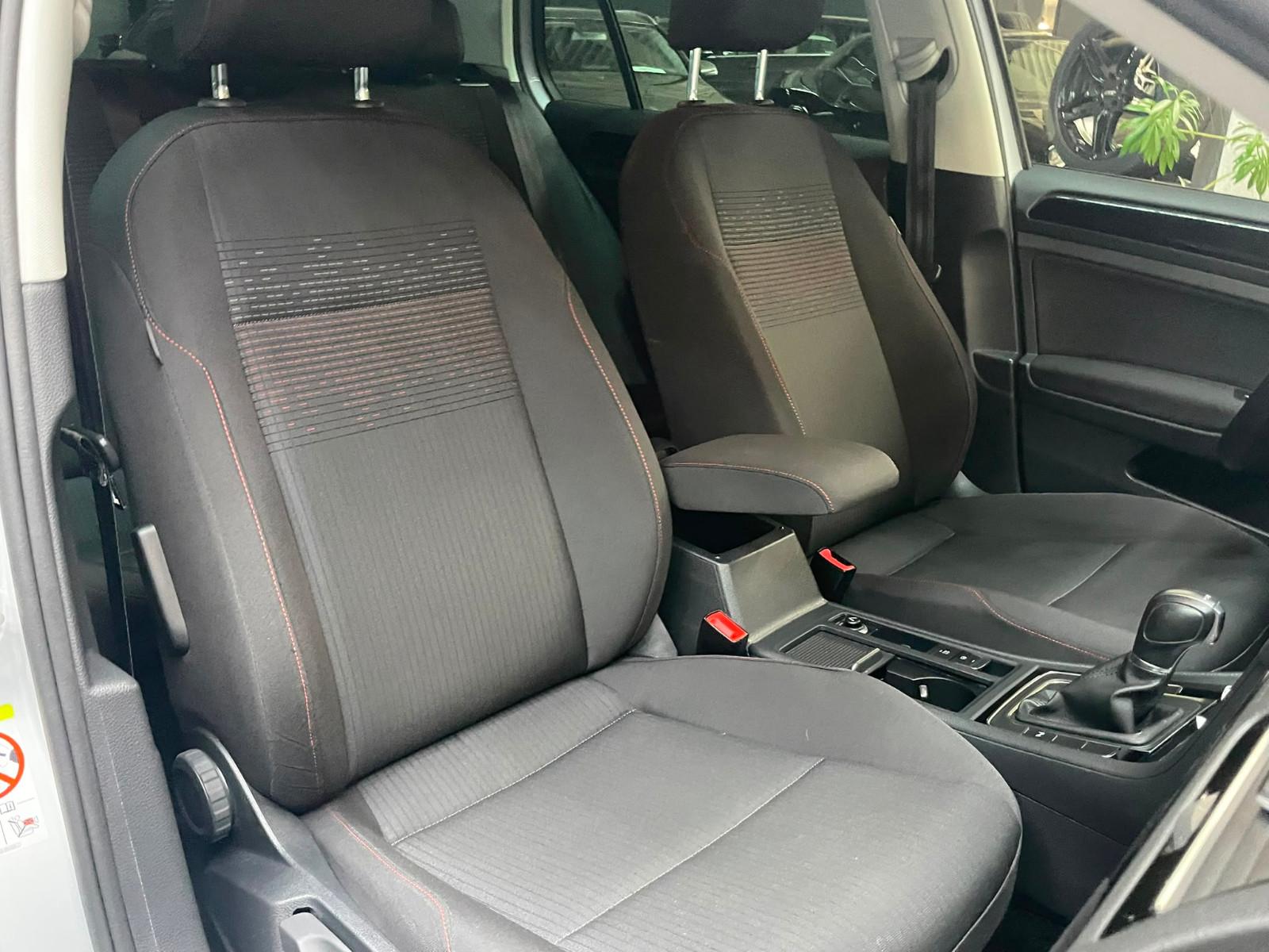 Volkswagen Golf VII Lim. Sound DSG / Carplay / Xenon