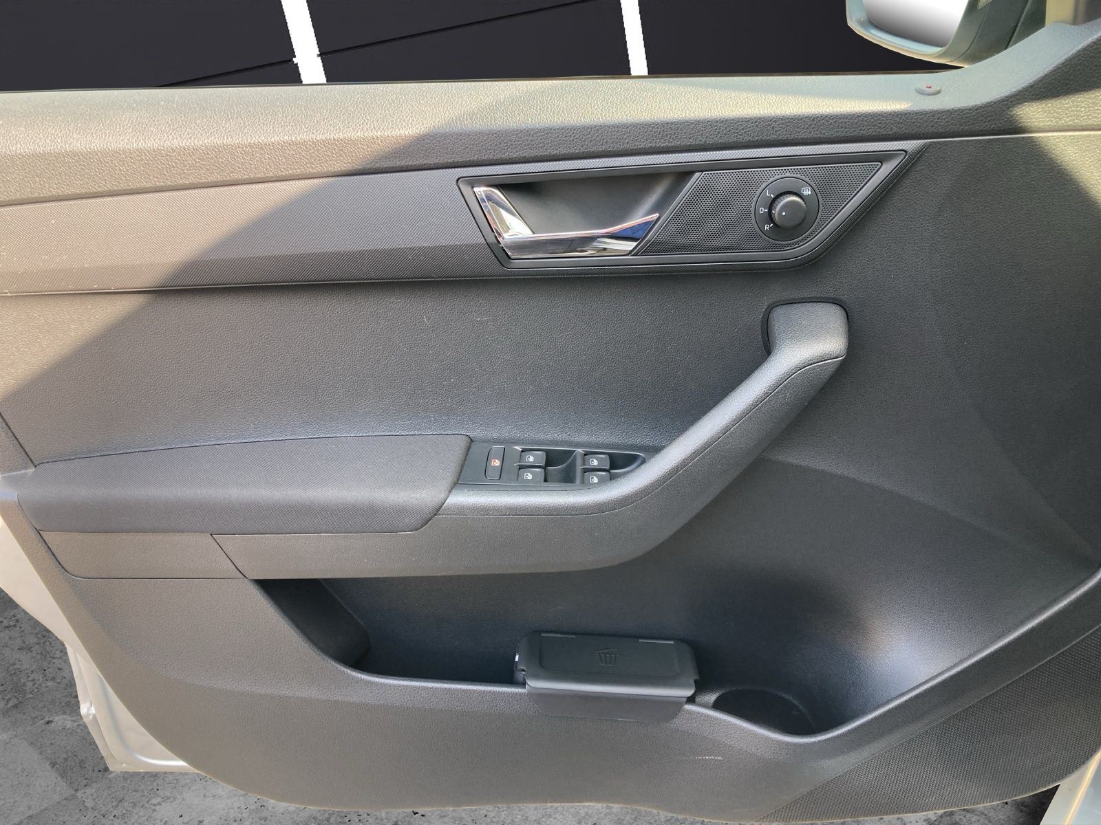 Fahrzeugabbildung SKODA Fabia Combi TSI Clever Best-off LED Navi GRA PDC