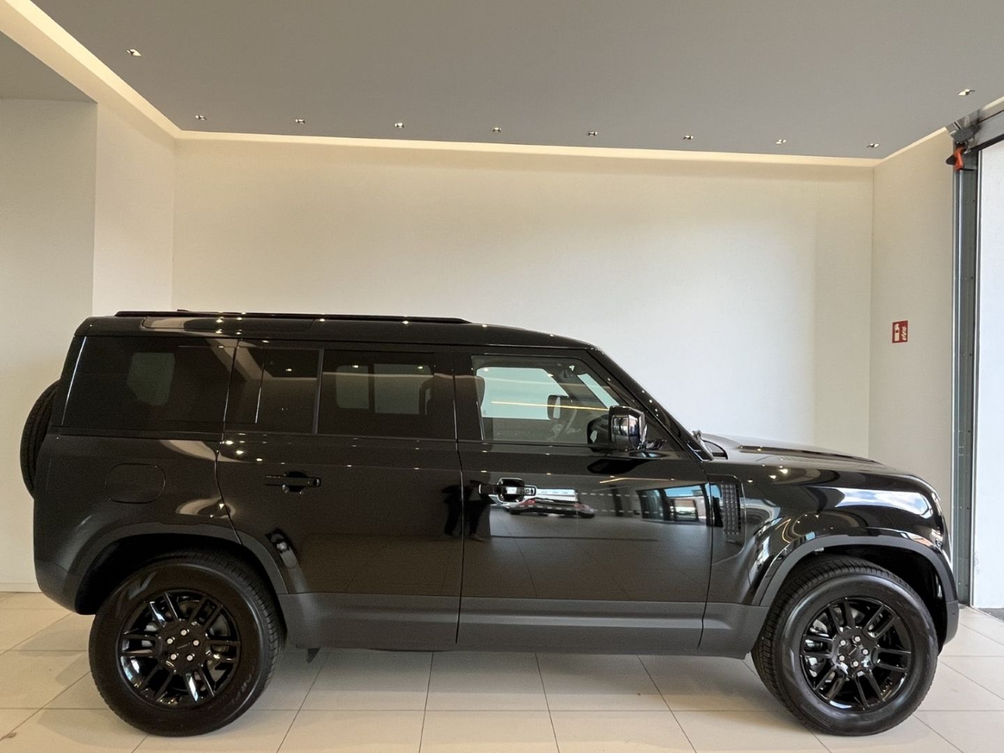 Land Rover Defender - Bild 6