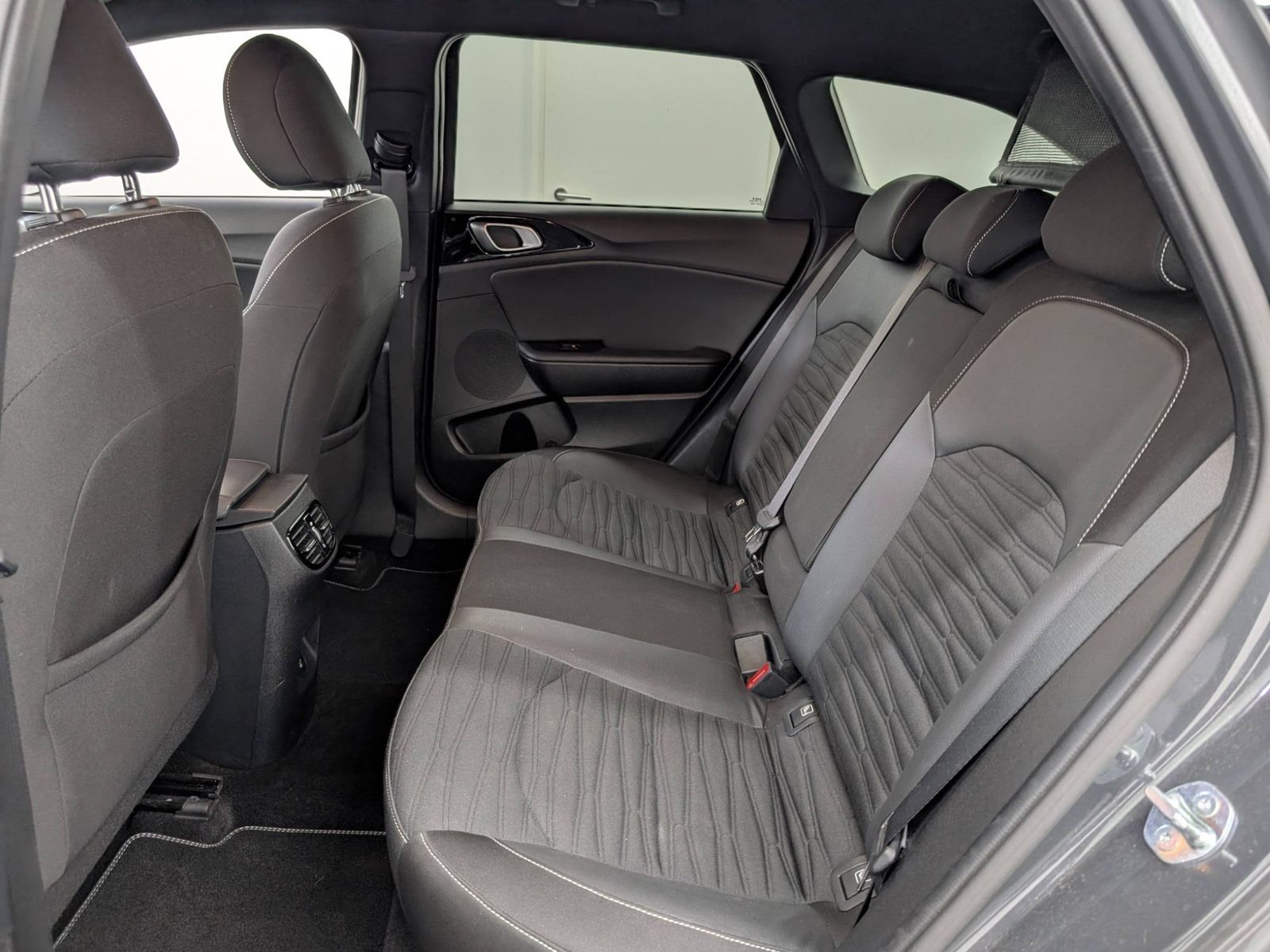 KIA cee'd Ceed SW 1.5 T-GDI DCT GT-Line JBL – Bild 10
